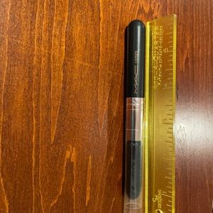 NWT M.A.C. 137SES Blending Brush (short)